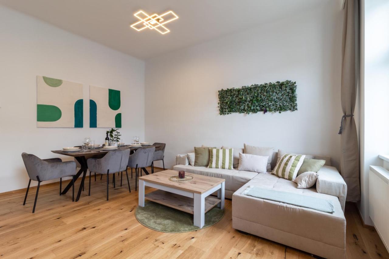 Cozy, Generous City Apartment - 10 Min To City-Centre - Contactless 24H Check-In فيينا المظهر الخارجي الصورة