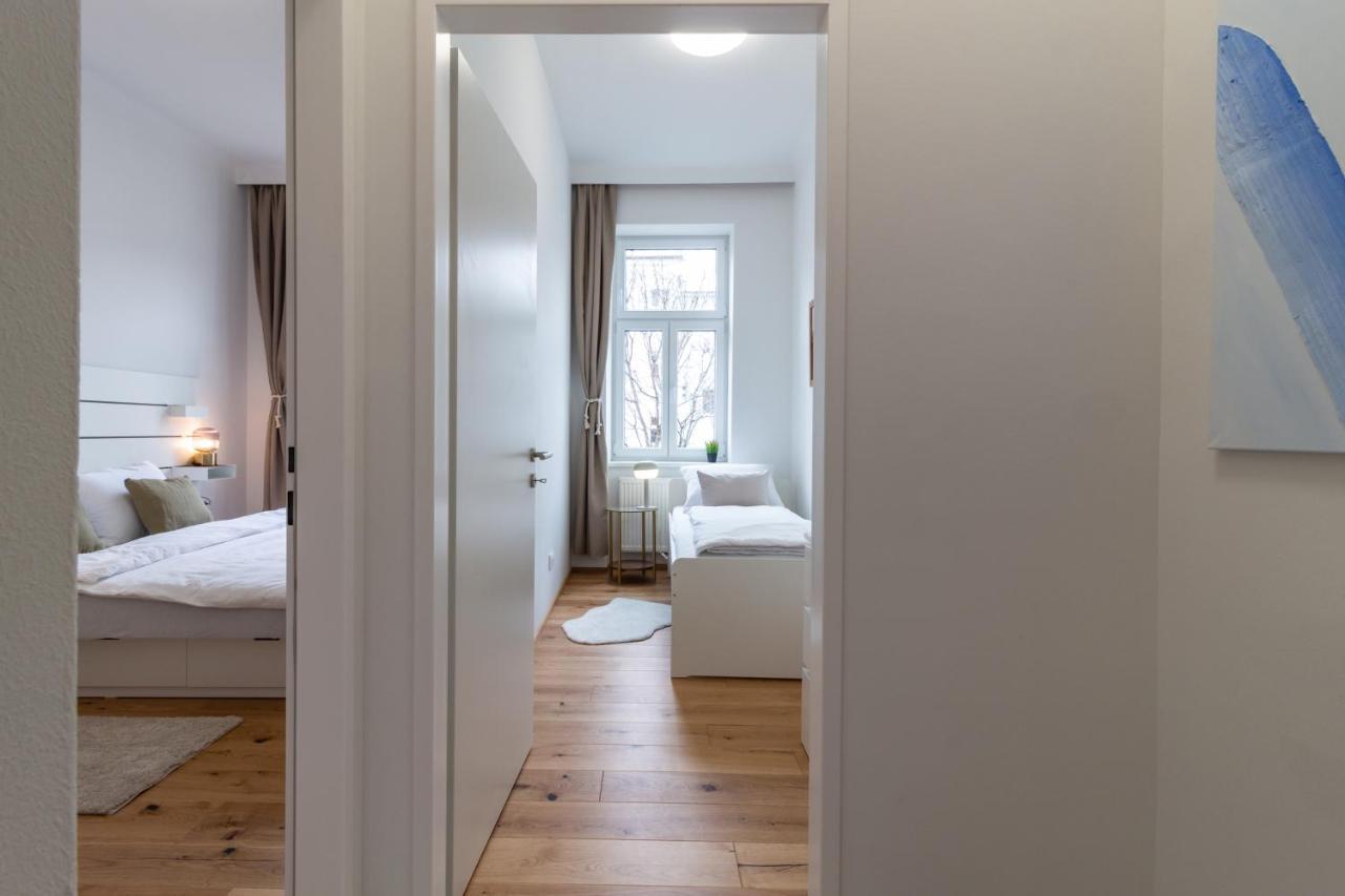Cozy, Generous City Apartment - 10 Min To City-Centre - Contactless 24H Check-In فيينا المظهر الخارجي الصورة