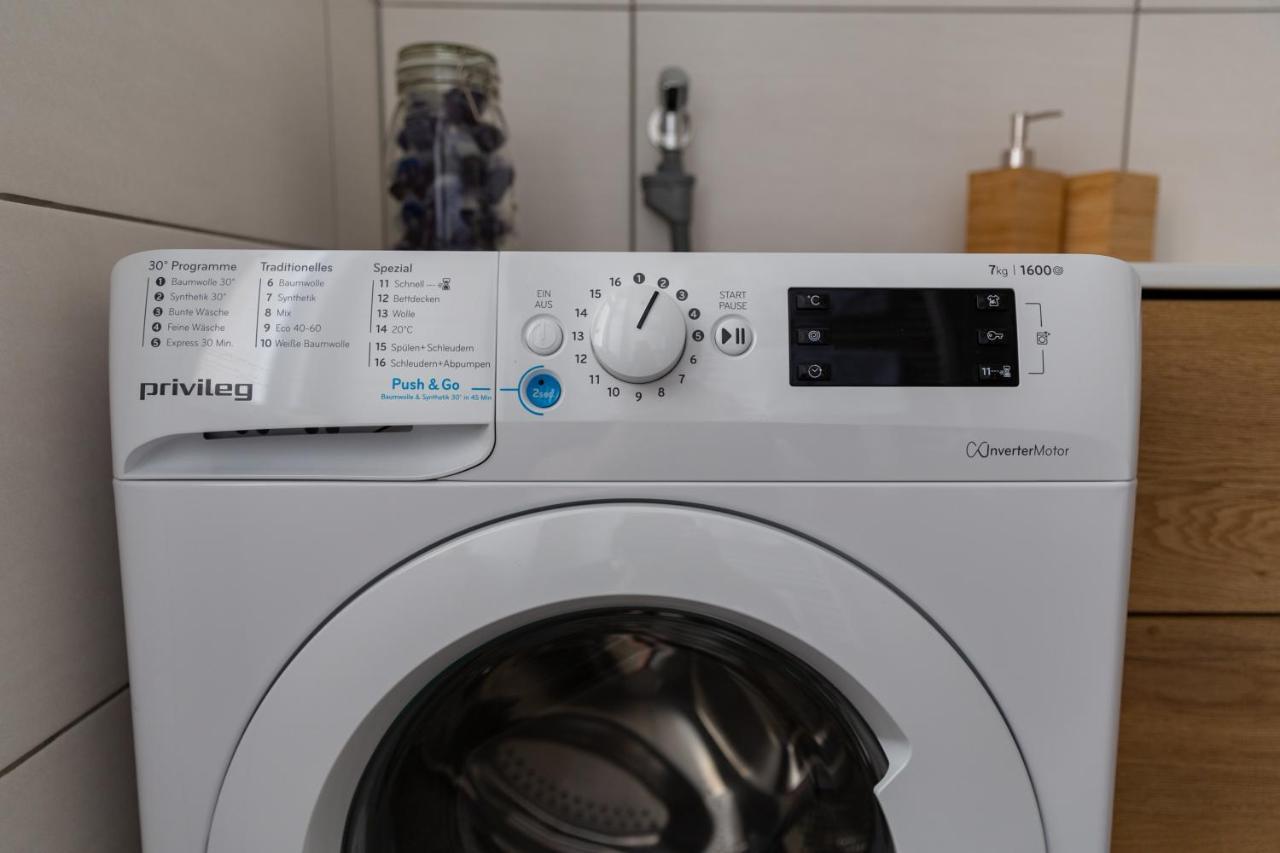 Cozy, Generous City Apartment - 10 Min To City-Centre - Contactless 24H Check-In فيينا المظهر الخارجي الصورة