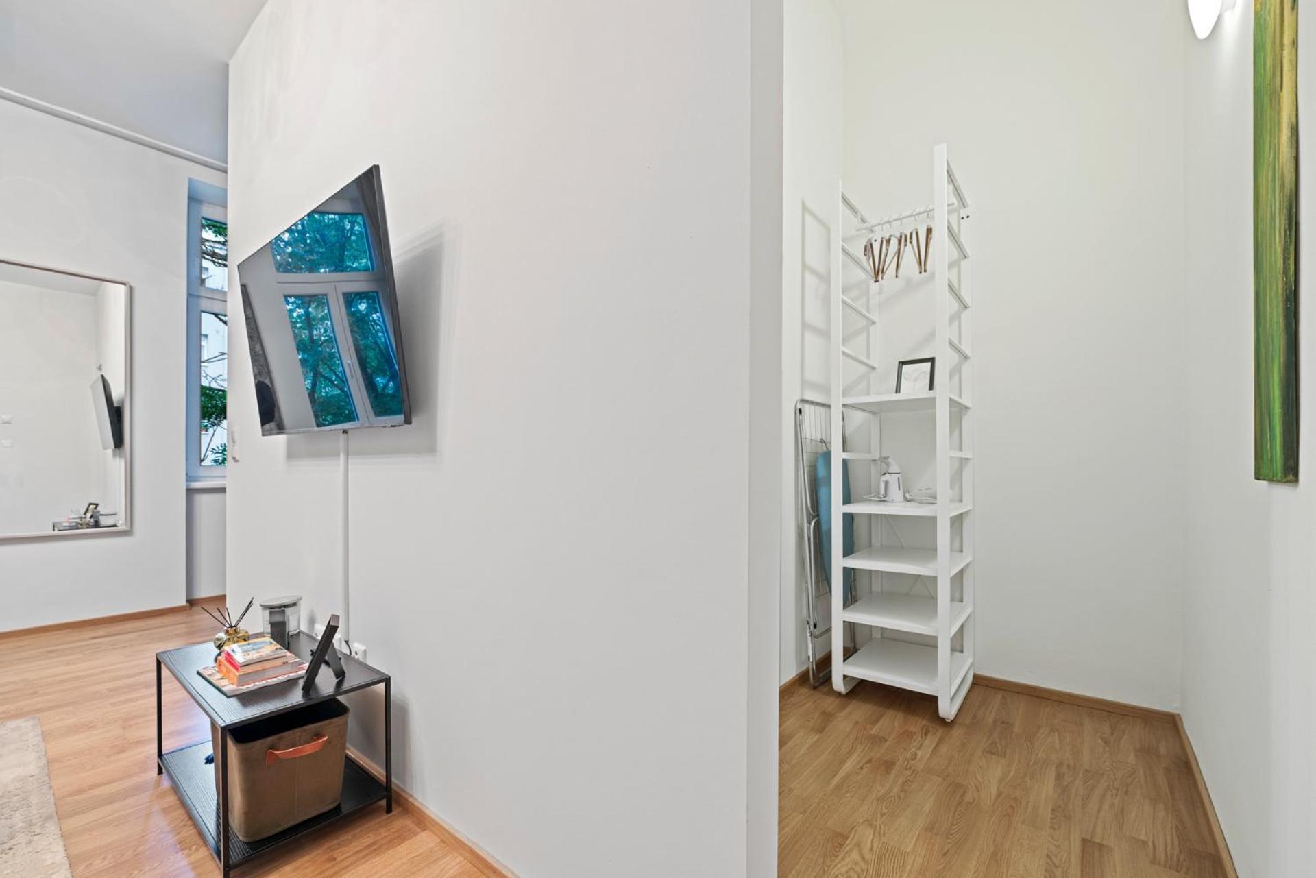 Cozy, Generous City Apartment - 10 Min To City-Centre - Contactless 24H Check-In فيينا المظهر الخارجي الصورة