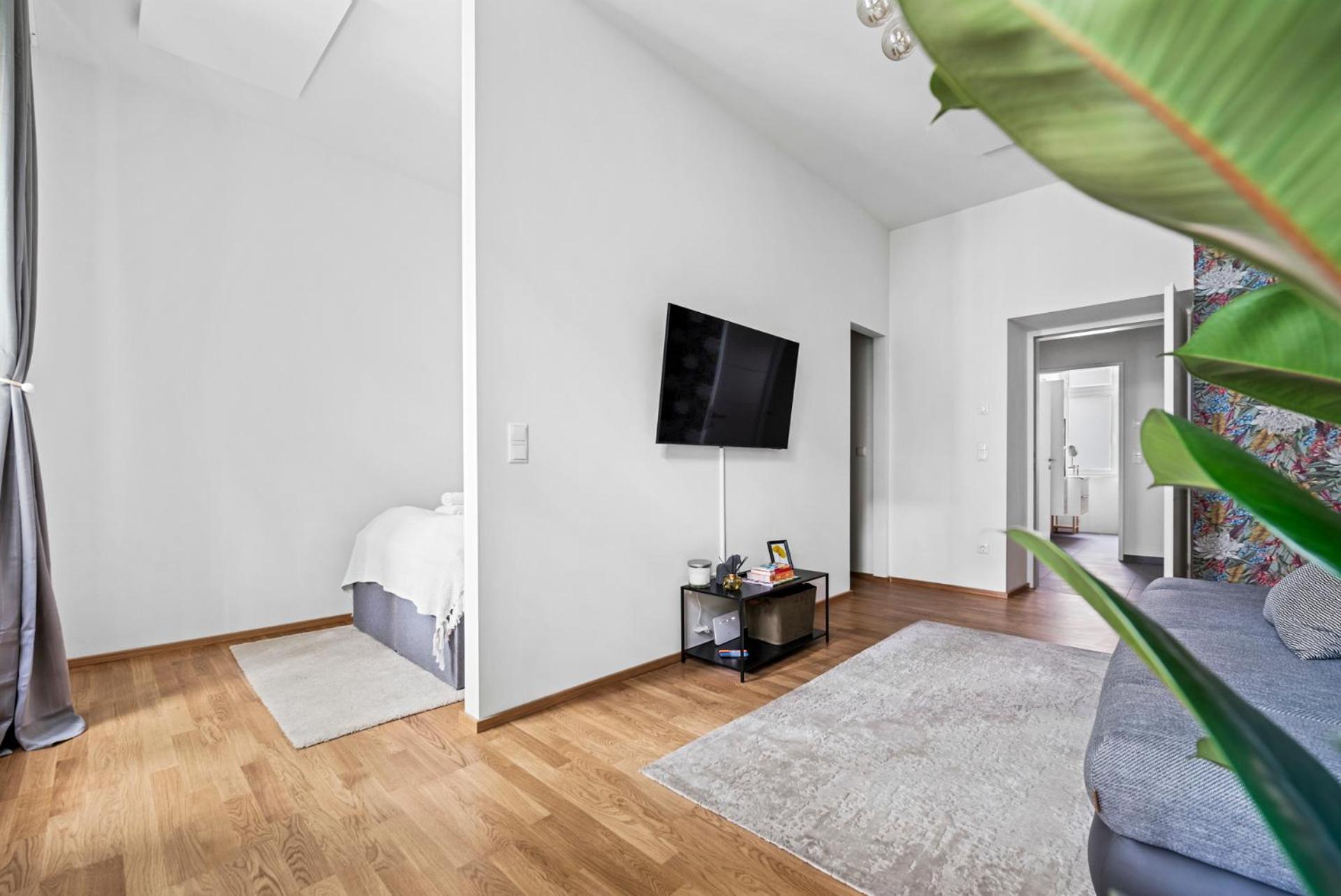 Cozy, Generous City Apartment - 10 Min To City-Centre - Contactless 24H Check-In فيينا المظهر الخارجي الصورة